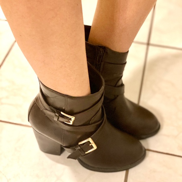 Brown Vegan Leather Boots size 6 - Picture 8 of 8